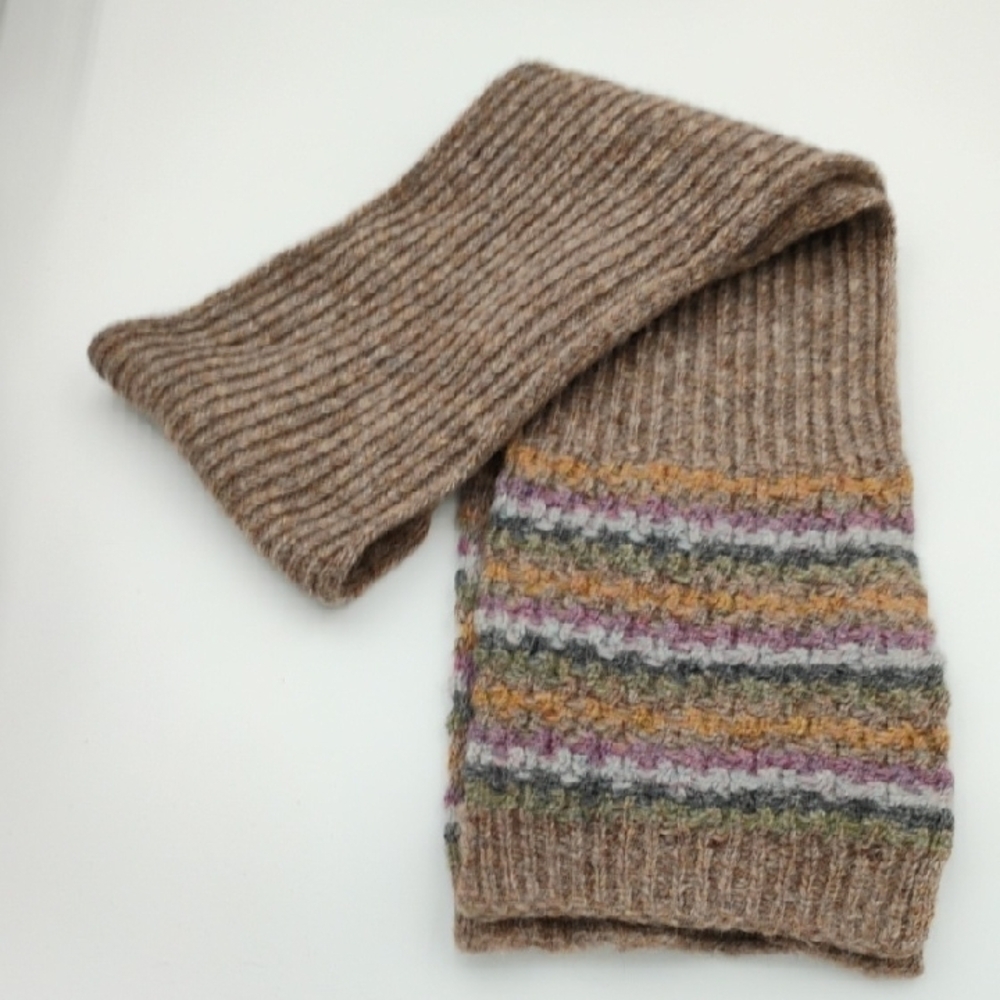 Liz Claiborne Multicolor Wool Hat and Scarf Set - Picture 4 of 5